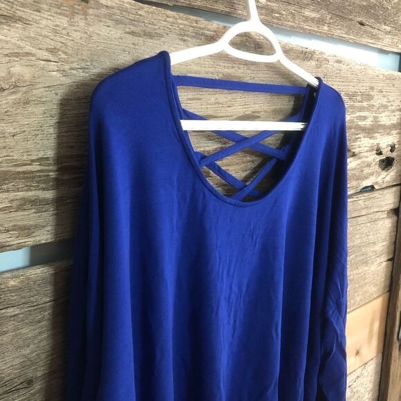 signature Weekend Plus Size 3X Vibrant Blue Scoop Neck Top - Picture 2 of 5